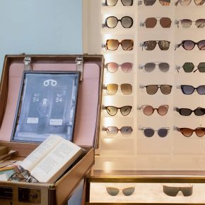 kapolis-optician-store-design-square-decor